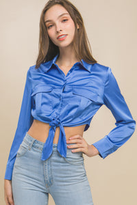 Blusa Satinada de Manga Larga con Nudo Frontal