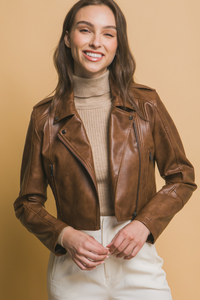 Chamarra biker corta color camel