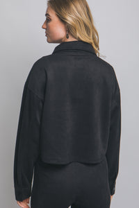 Chaqueta negra con botones