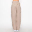 Pantalón cargo  de pierna ancha