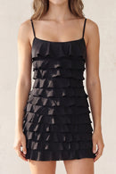 Vestido corto de olanes en capas