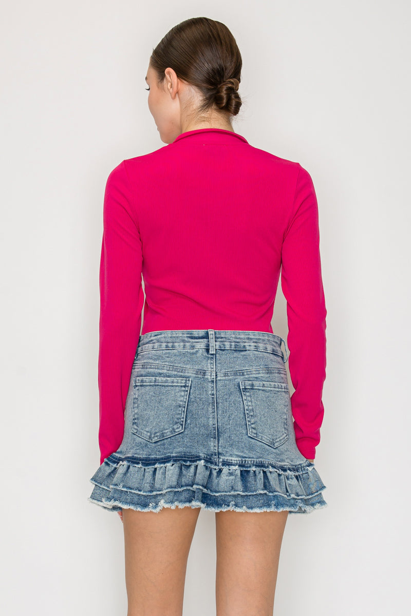 Blusa cuello alto con cierre frontal
