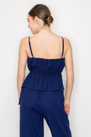 Blusa de tirantes con diseño fruncido y volantes