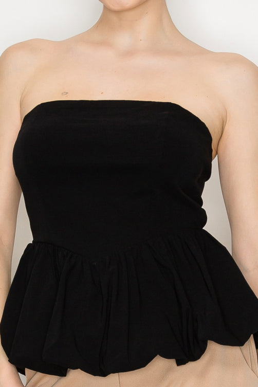 Top Strapless con Peplum Elegante
