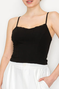 Blusa de Tirantes con Detalles Estructurados y Escote