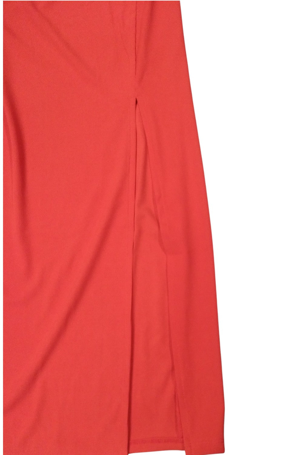 Vestido largo drapeado con abertura lateral