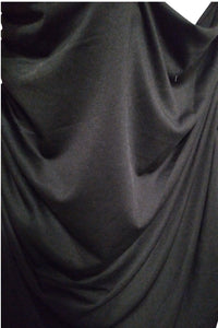 Vestido corto asimétrico de un hombro