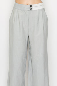 Pantalón amplio con cintura elástica