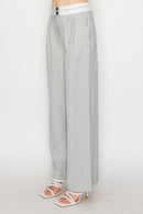 Pantalón amplio con cintura elástica