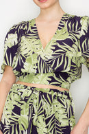 Blusa estampada hojas tropicales