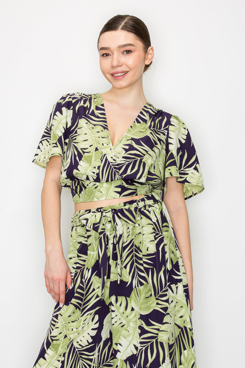Blusa estampada hojas tropicales