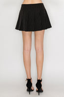 Falda Con Rayas Blancas