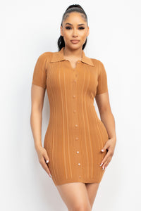 Vestido tipo Camisa con Costuras Acanaladas y Botones al Frente