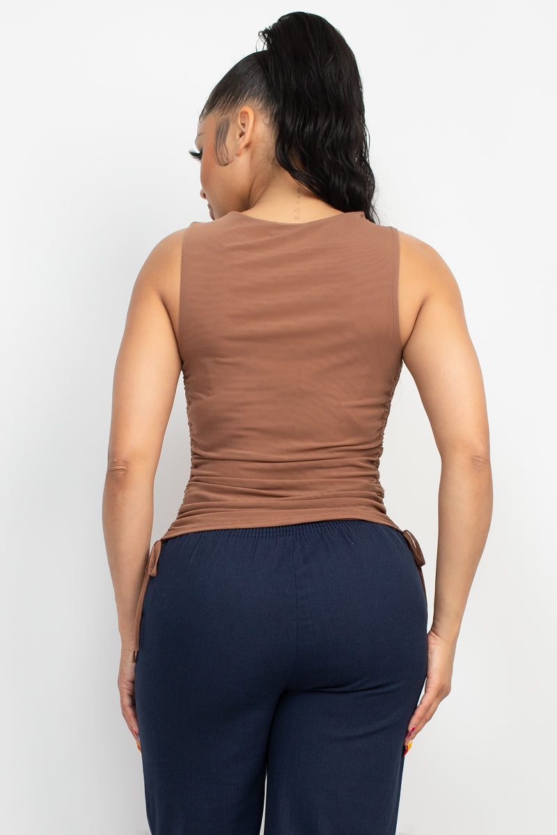 Blusa drapeada sin mangas