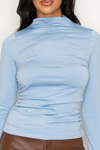 Blusa ajustada con cuello drapeado