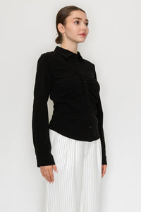 Camisa de manga larga con frunces y botones al frente