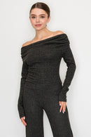 Blusa off shoulder manga larga