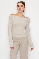 Blusa off shoulder manga larga
