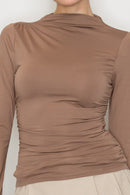 Blusa cuello alto drapeado manga larga