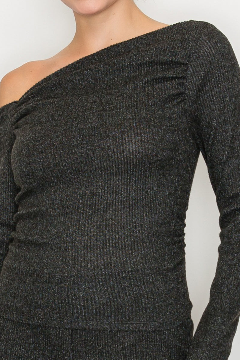 Blusa asimétrica de manga larga