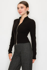 Blusa con cierre frontal