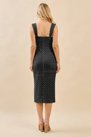 Vestido midi de lunares con abertura lateral