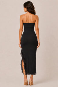 Vestido midi strapless con olanes asimétricos