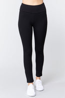 Leggings negros con pretina cruzada y corte ajustado