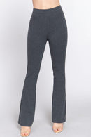 Pantalón acampanado negro básico