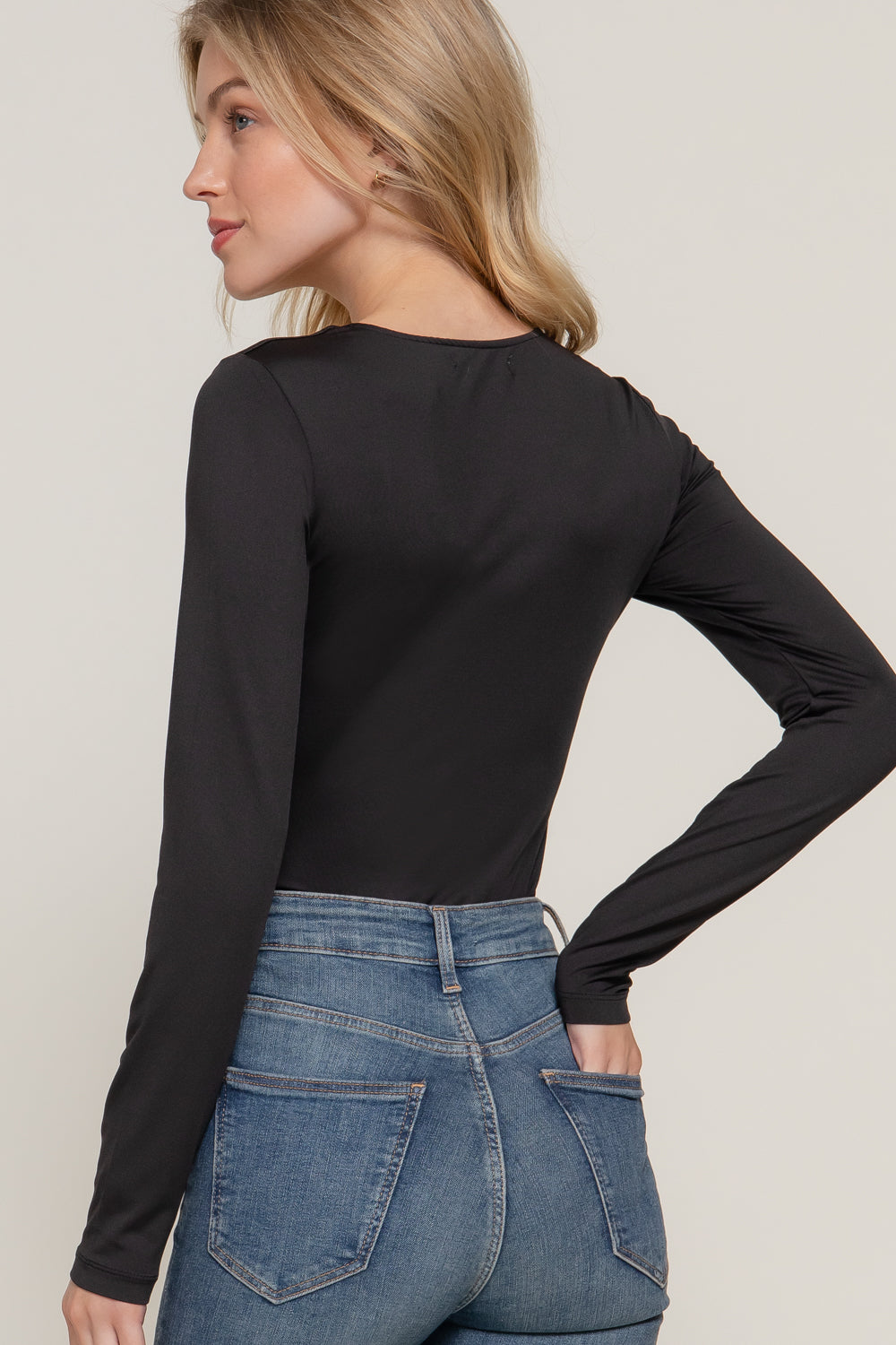 Blusa cuello cuadrado manga larga