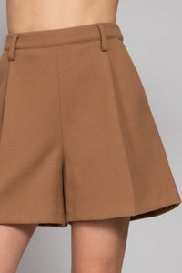 Short gris de lana con pinzas