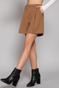 Short gris de lana con pinzas