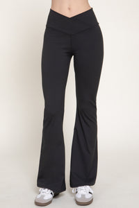 Pantalón acampanado cintura cruzada