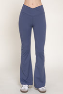 Pantalón acampanado cintura cruzada