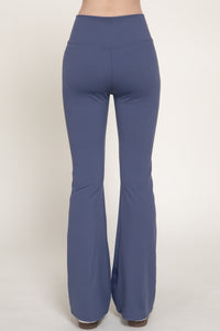 Pantalón acampanado cintura cruzada