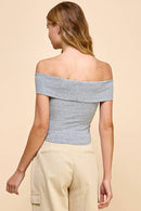 Blusa off shoulder de punto