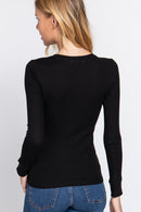 Blusa acanalada con botones