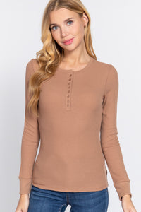 Blusa acanalada con botones