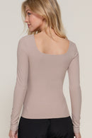 Blusa acanalada cuello cuadrado