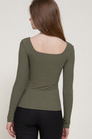 Blusa acanalada cuello cuadrado