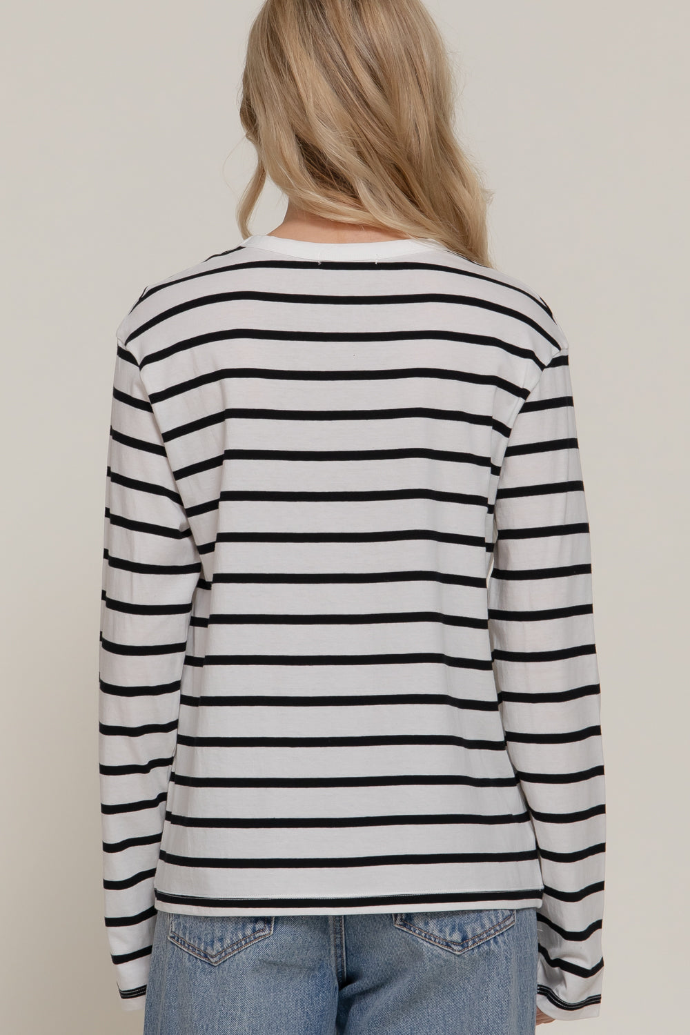 Blusa de Rayas Manga Larga Blanco con Negro