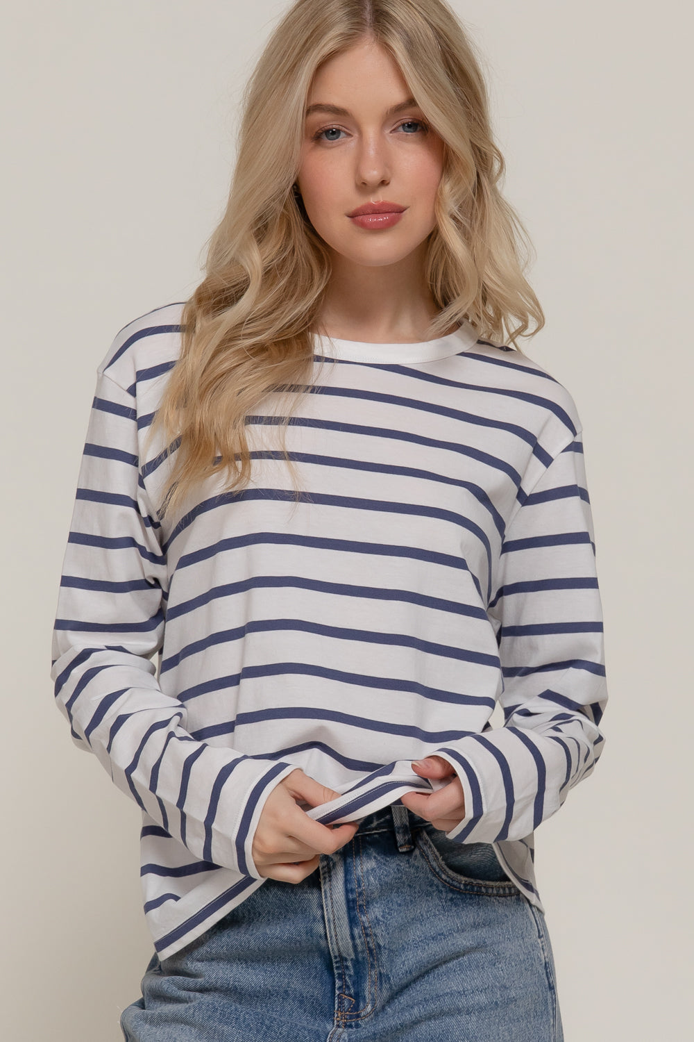 Blusa de Rayas Manga Larga Blanco con Negro