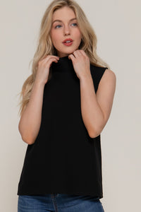 Blusa sin mangas cuello alto acanalada