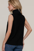 Blusa sin mangas cuello alto acanalada