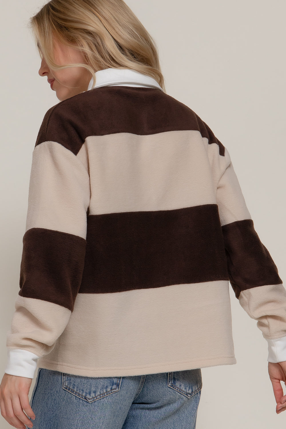 Blusa tipo polo de franela con rayas anchas