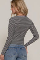 Blusa de rayas con cerezas