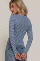Blusa de rayas con cerezas