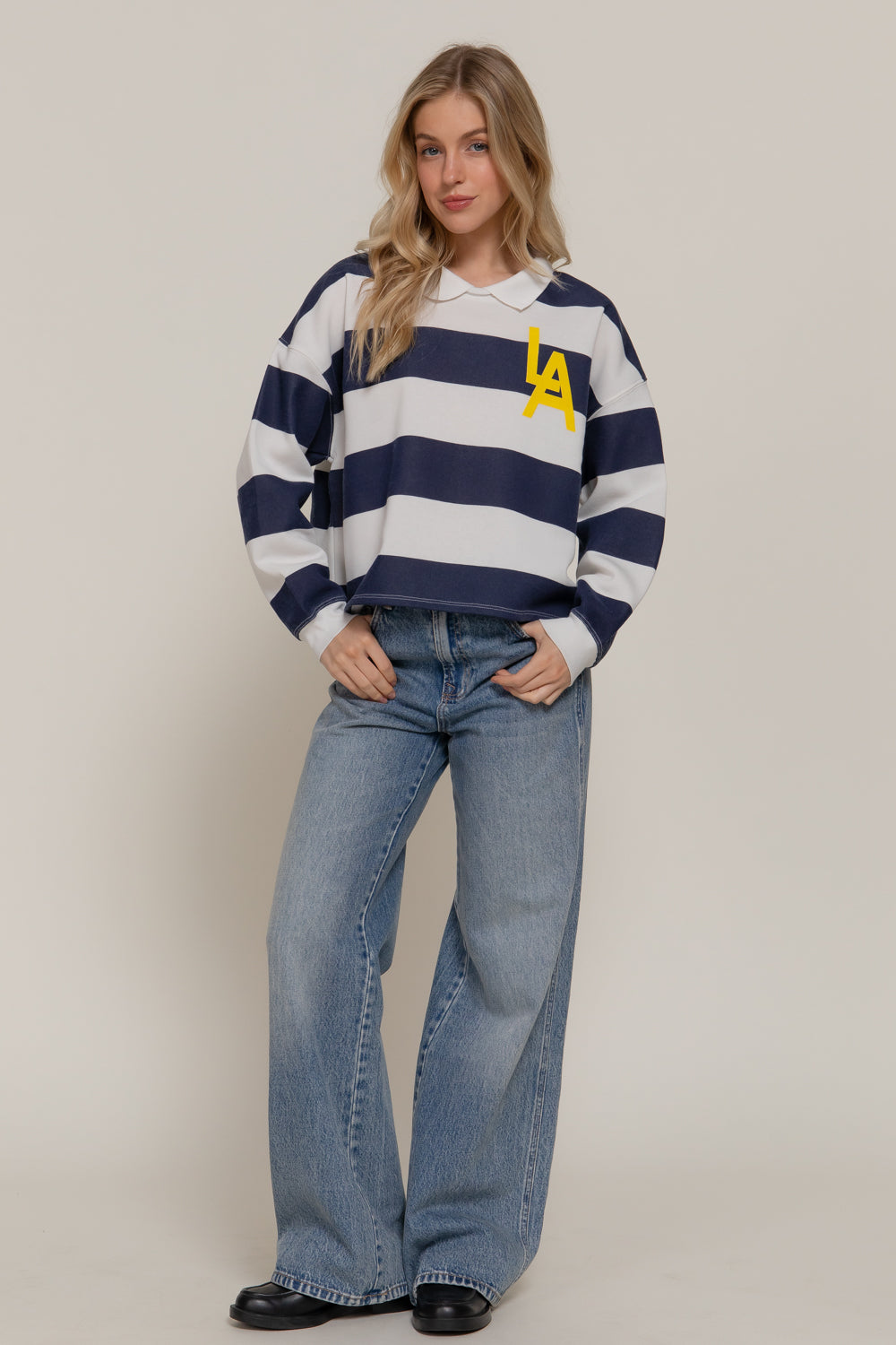 Sudadera estampada estilo universitario