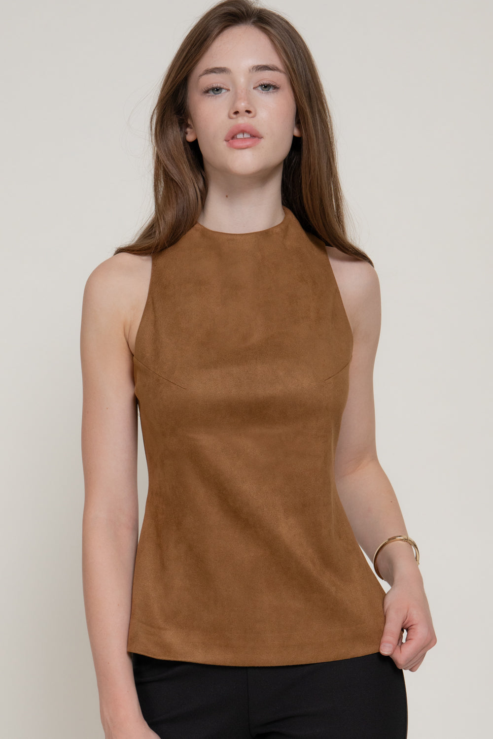 Blusa sin mangas cuello redondo