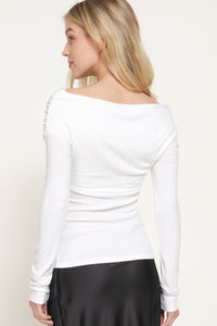 Blusa hombro asimétrico drapeada